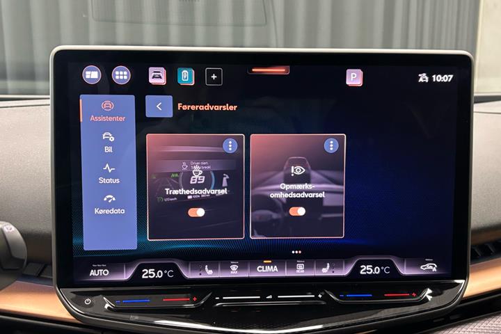 Hvid Cupra Tavascan fra 2025