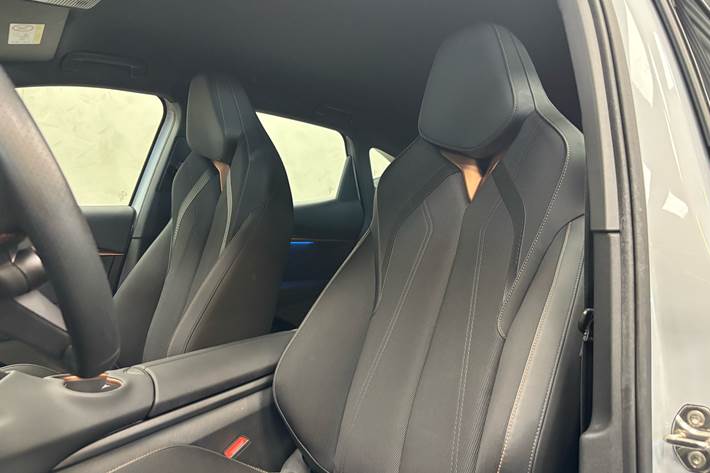 Hvid Cupra Tavascan fra 2025