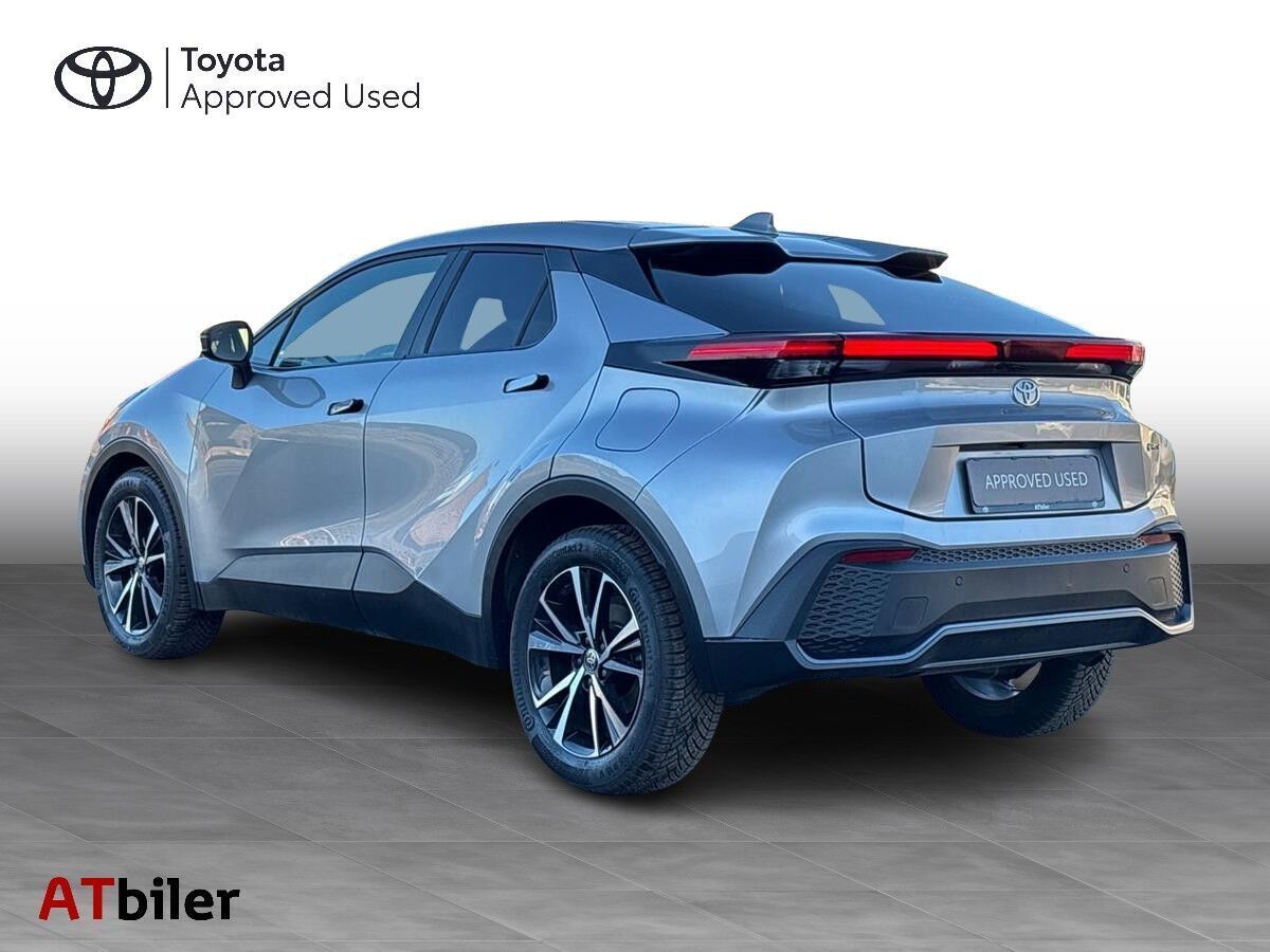 Toyota C-HR 1,8 Hybrid Style Smart Multidrive S 140HK 5d 6g Aut.