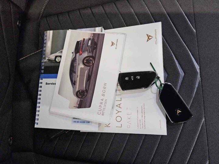 Sort Cupra Born fra 2023