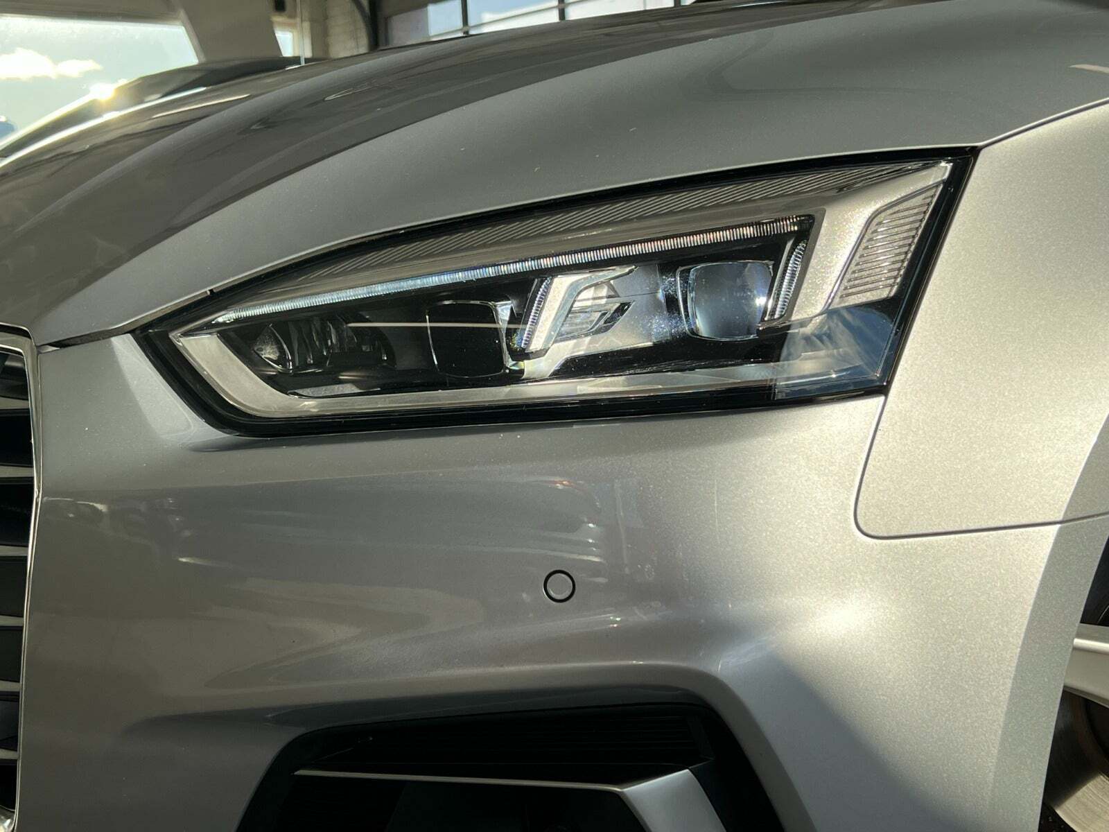 Sølv Audi A5 fra 2018