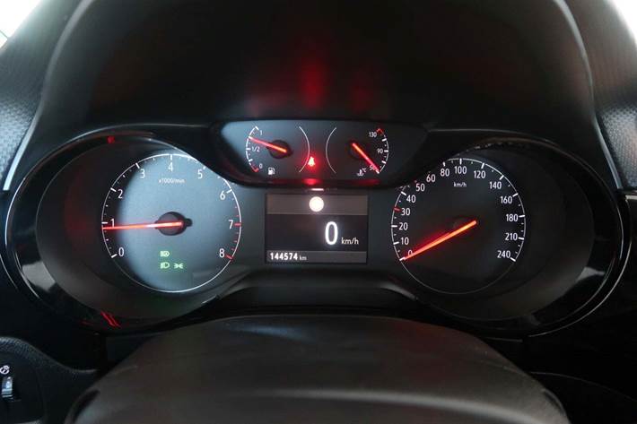 Grå Opel Corsa fra 2020