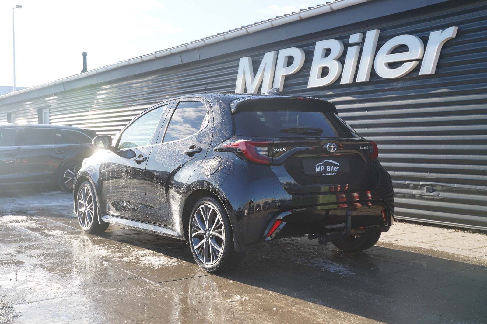 Sort Toyota Yaris fra 2020