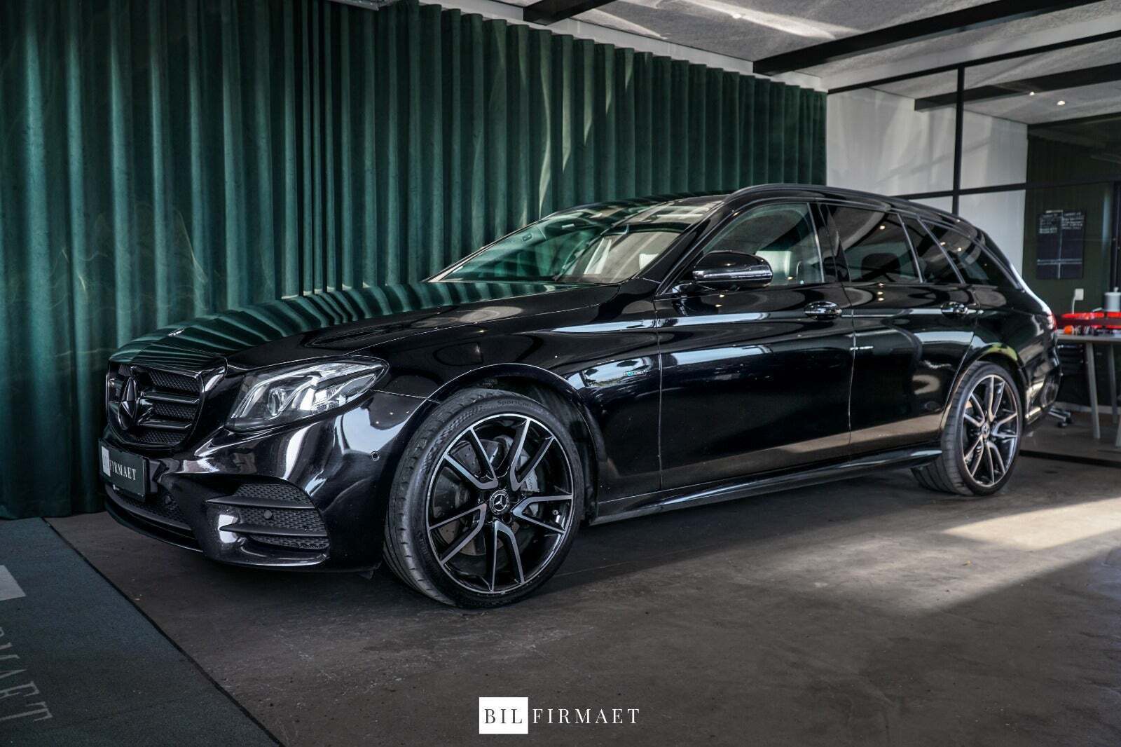 Mercedes E300 de 2,0 AMG Line stc. aut.