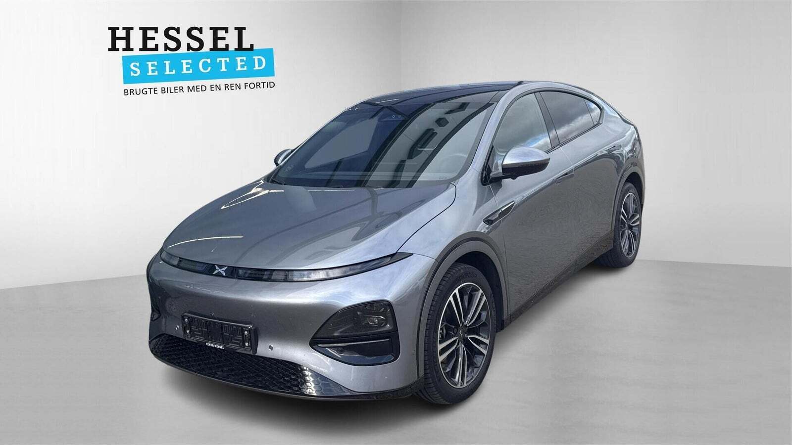 Grå Xpeng G6 fra 2024