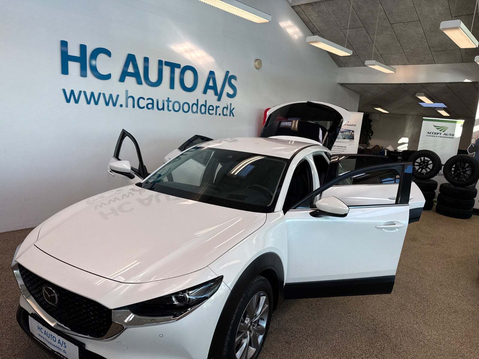 Hvid Mazda CX-30 fra 2021