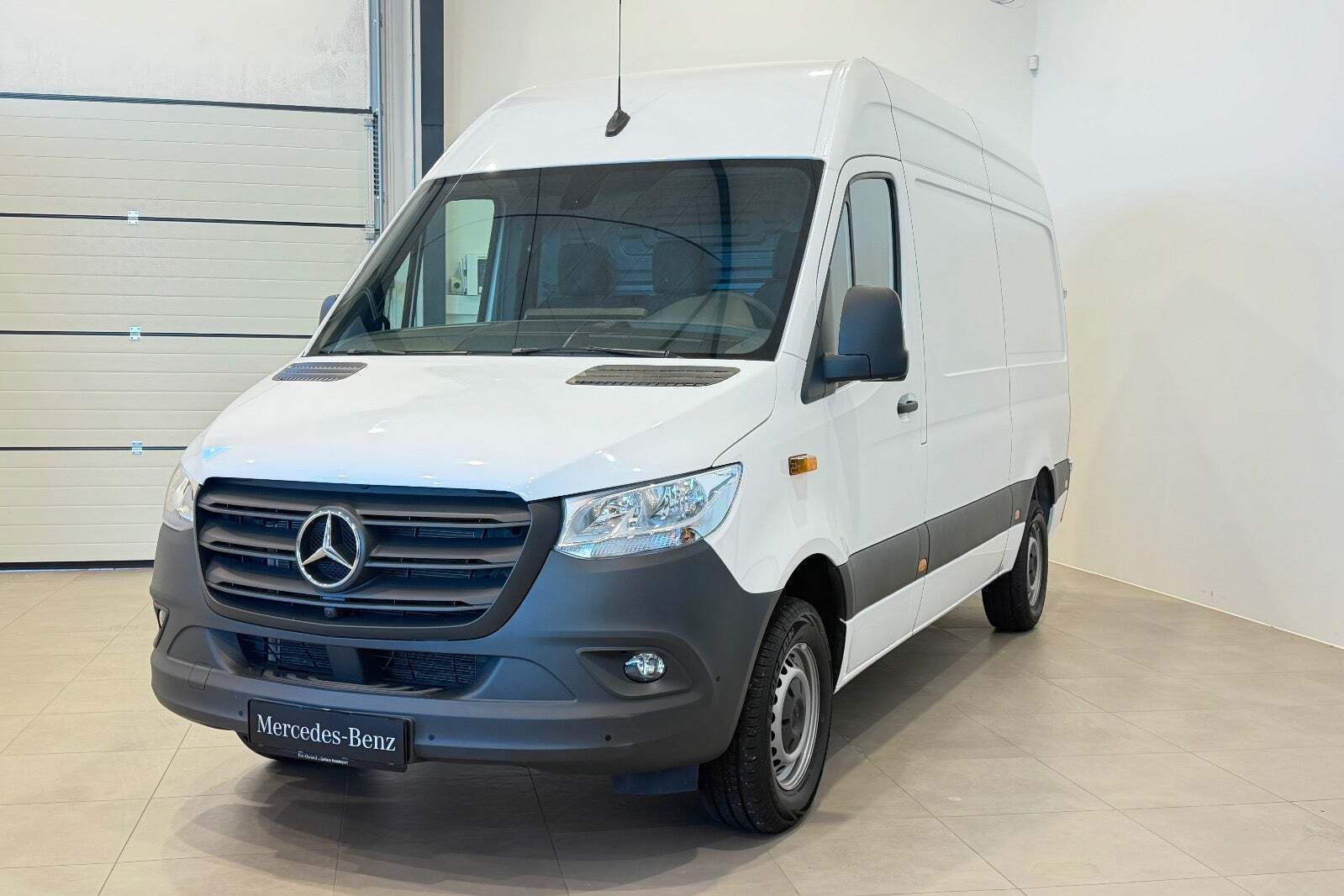 Mercedes Sprinter 317 2,0 CDi A2 Kassevogn aut. RWD