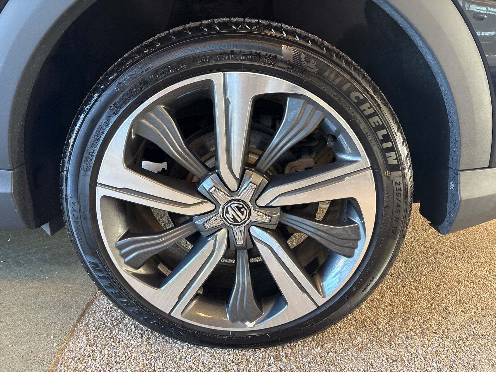 Sort MG Marvel R fra 2022