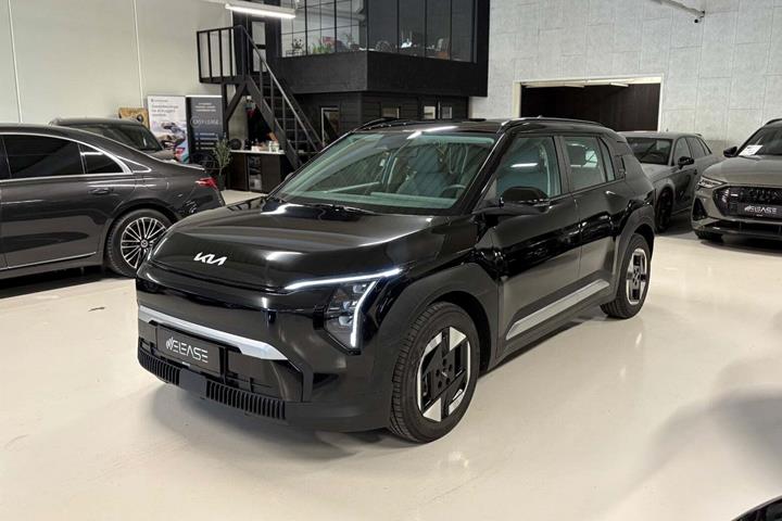 Blå Kia EV3 fra 2025 set udefra