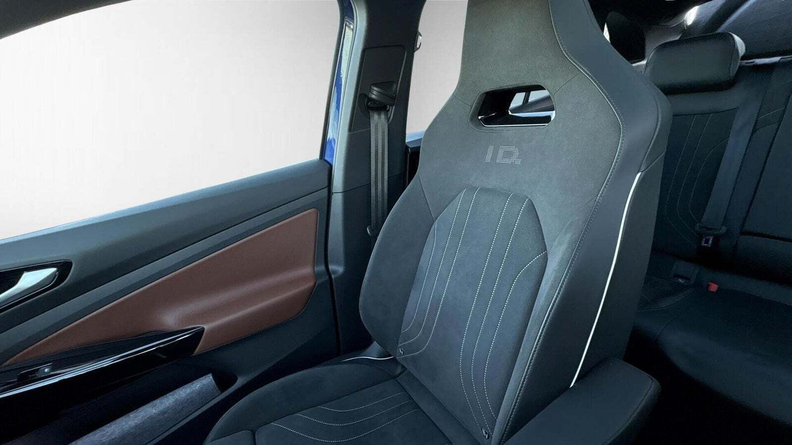 Blå VW ID.4 fra 2022