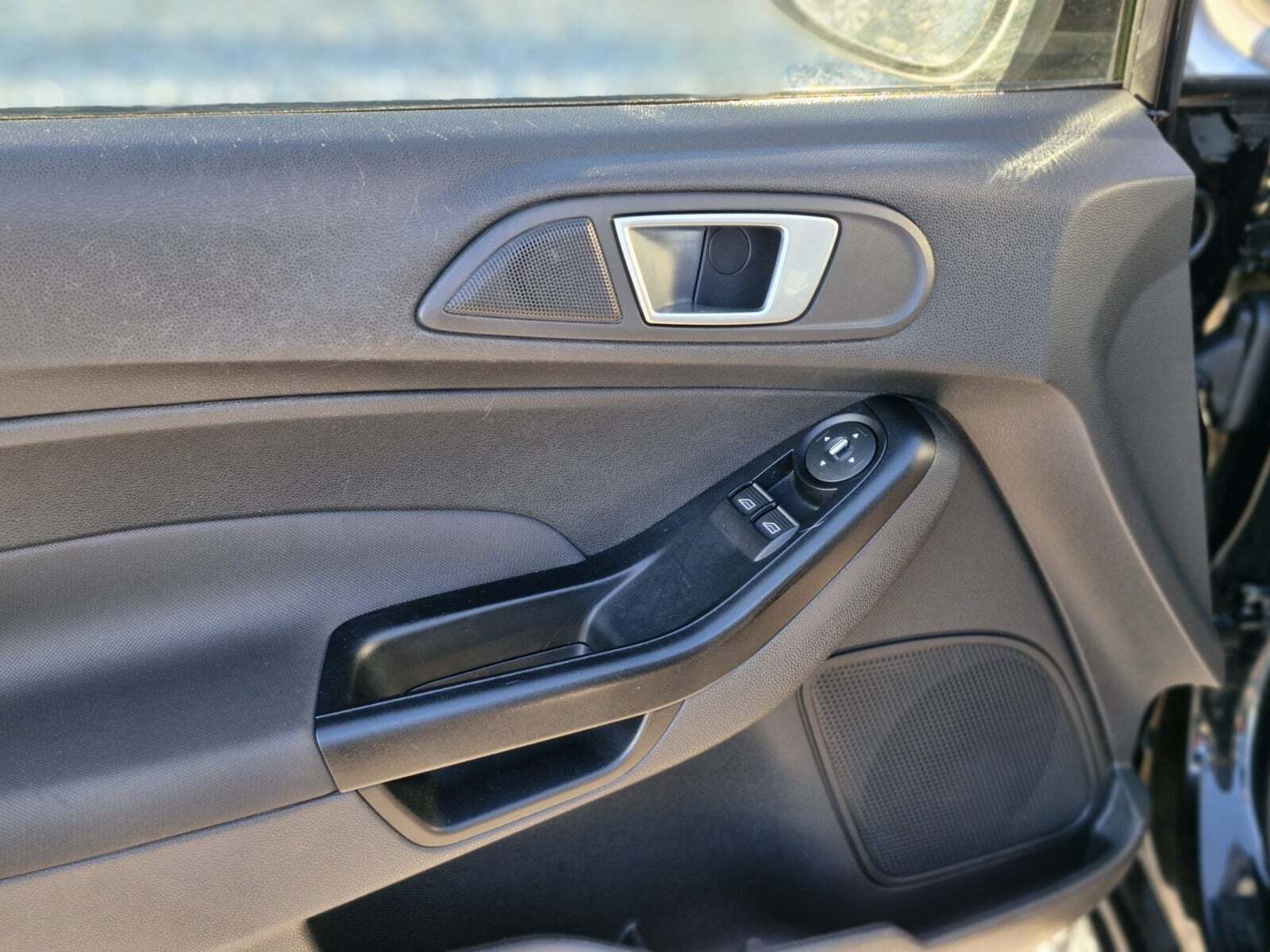 Sort Ford Fiesta fra 2013