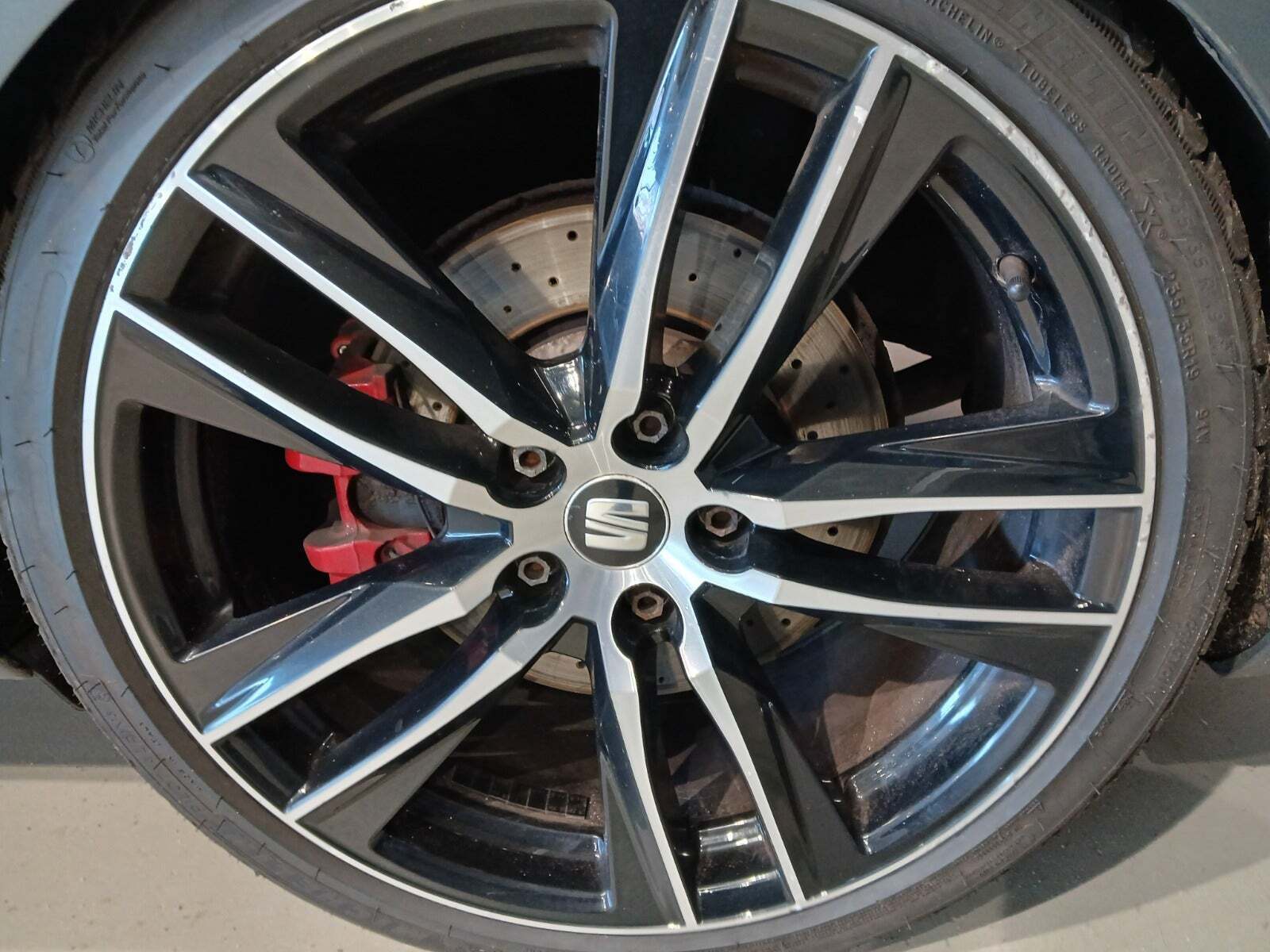 Grå Seat Leon fra 2018