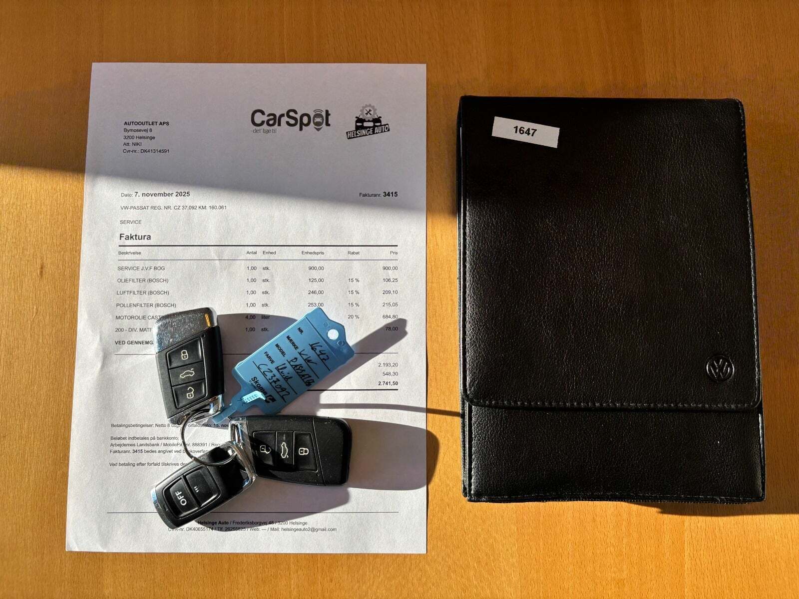 Hvid VW Passat fra 2017