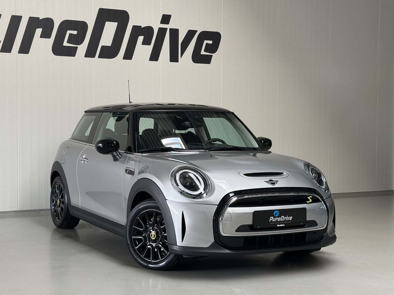 Mini Cooper SE Classic Trim