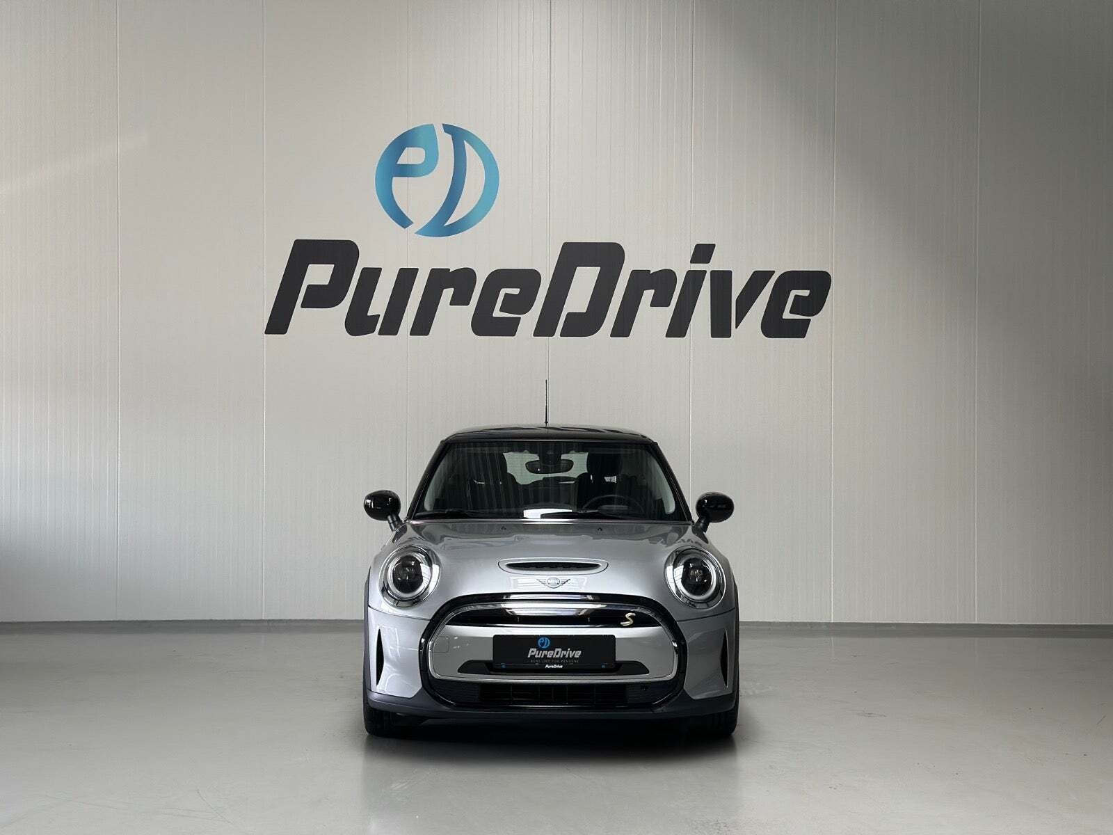 Mini Cooper SE Classic Trim