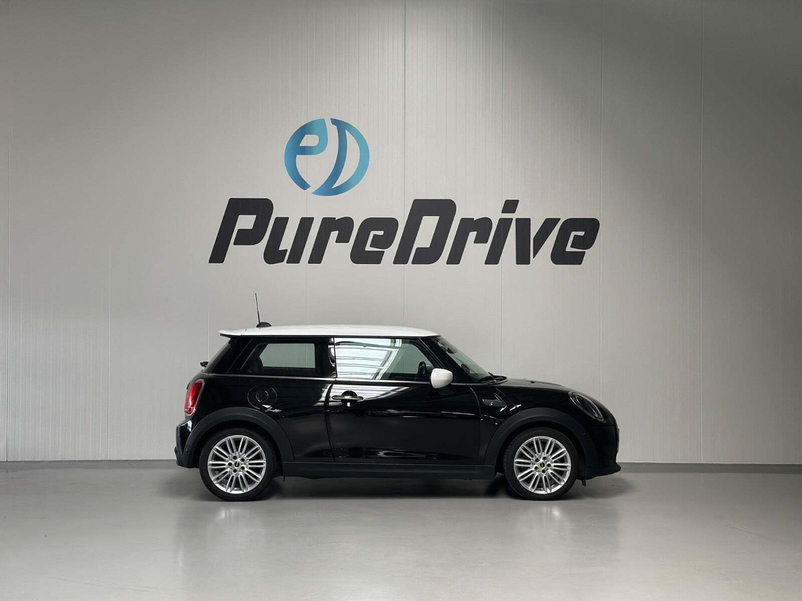 Mini Cooper SE Classic Trim