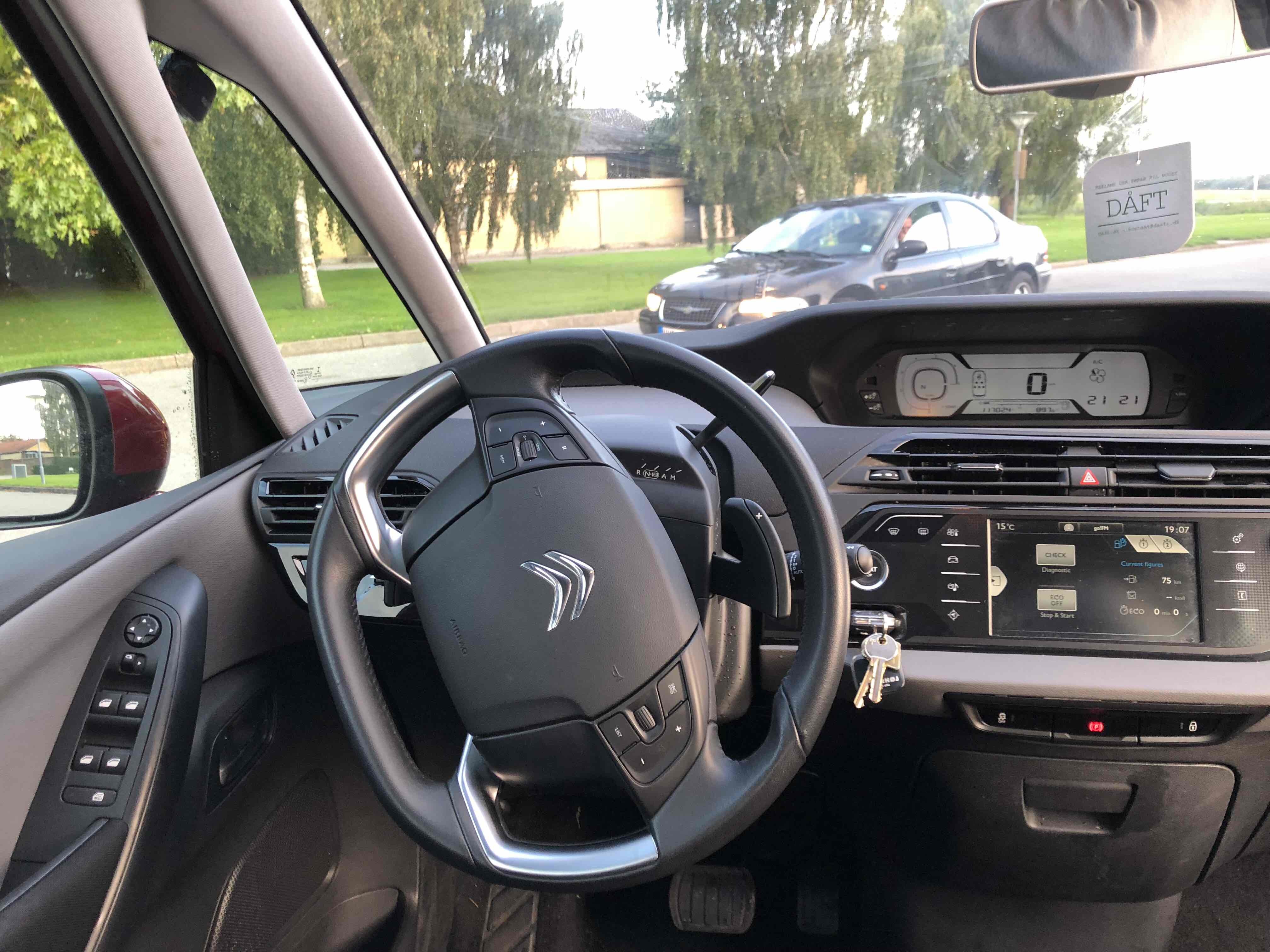 Rød Citroën C4 Picasso fra 2013