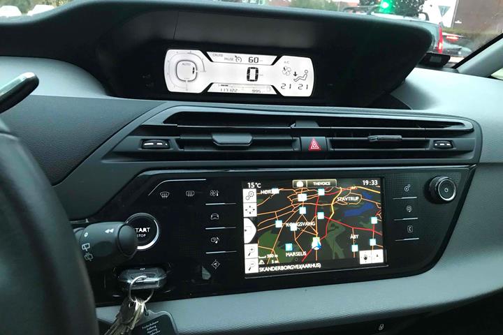 Rød Citroën C4 Picasso fra 2013