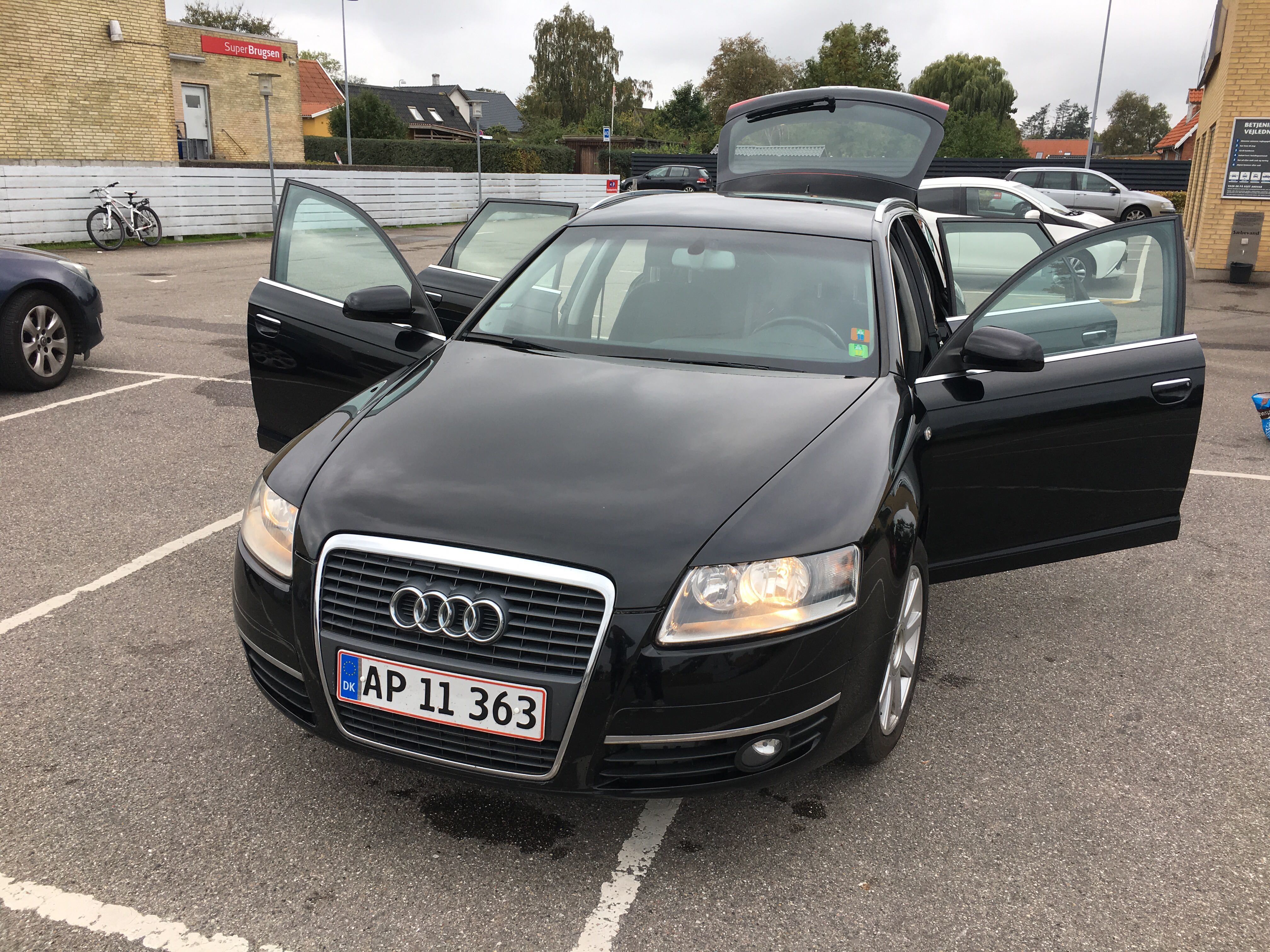 Sort Audi A6 fra 2006