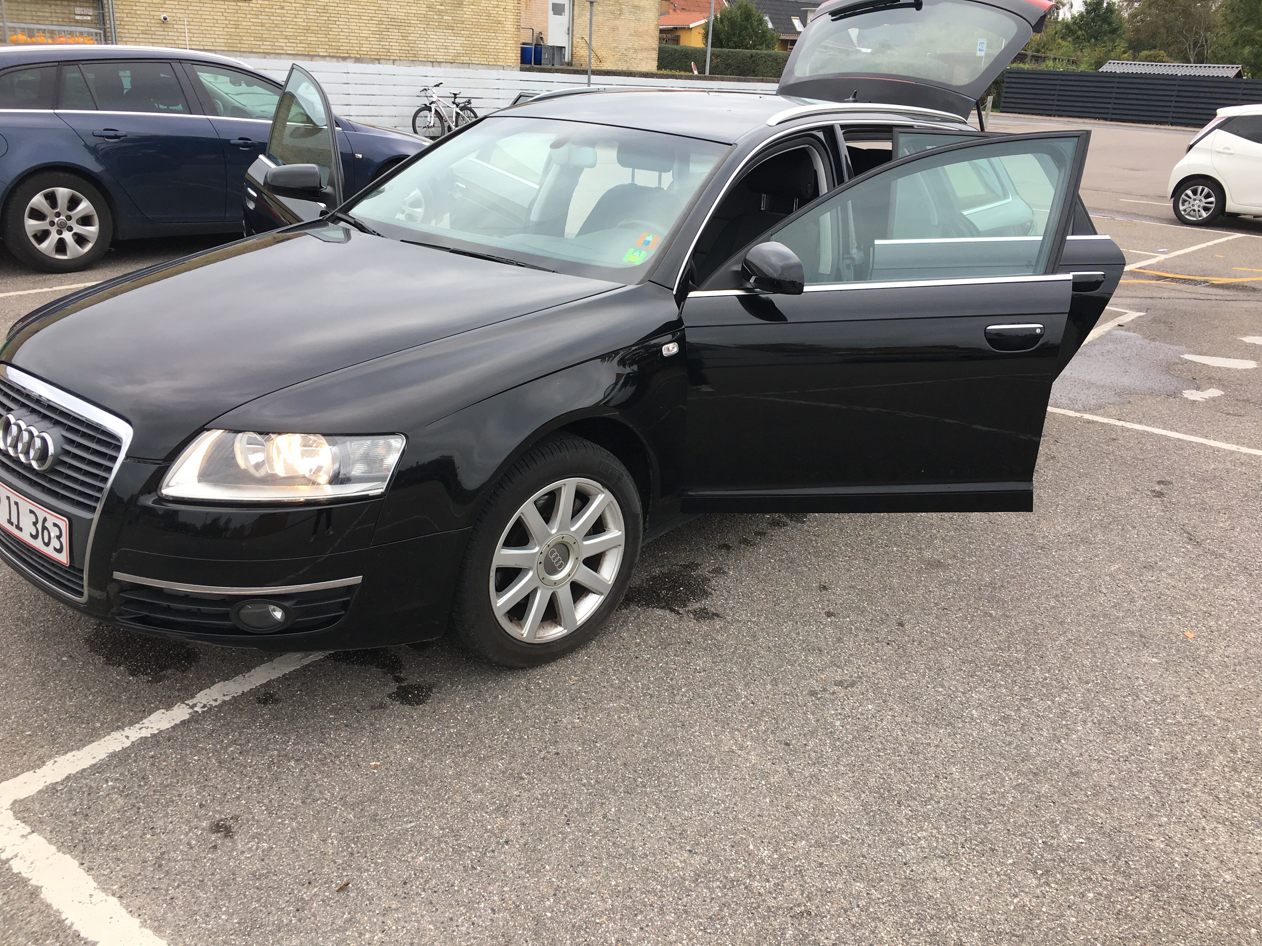 Sort Audi A6 fra 2006