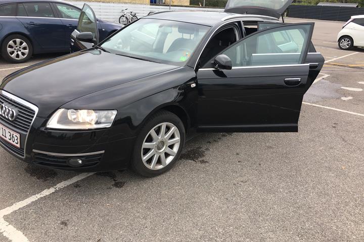 Sort Audi A6 fra 2006