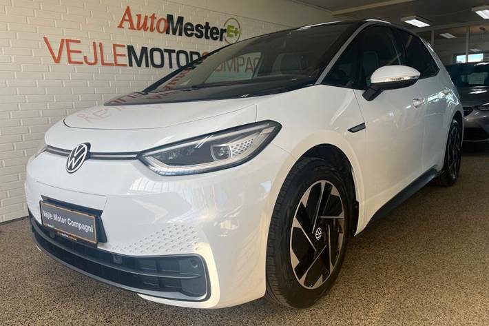 Hvid VW ID.3 fra 2021 set udefra