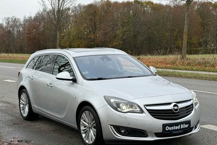 undefined Opel Insignia fra 2016 set udefra