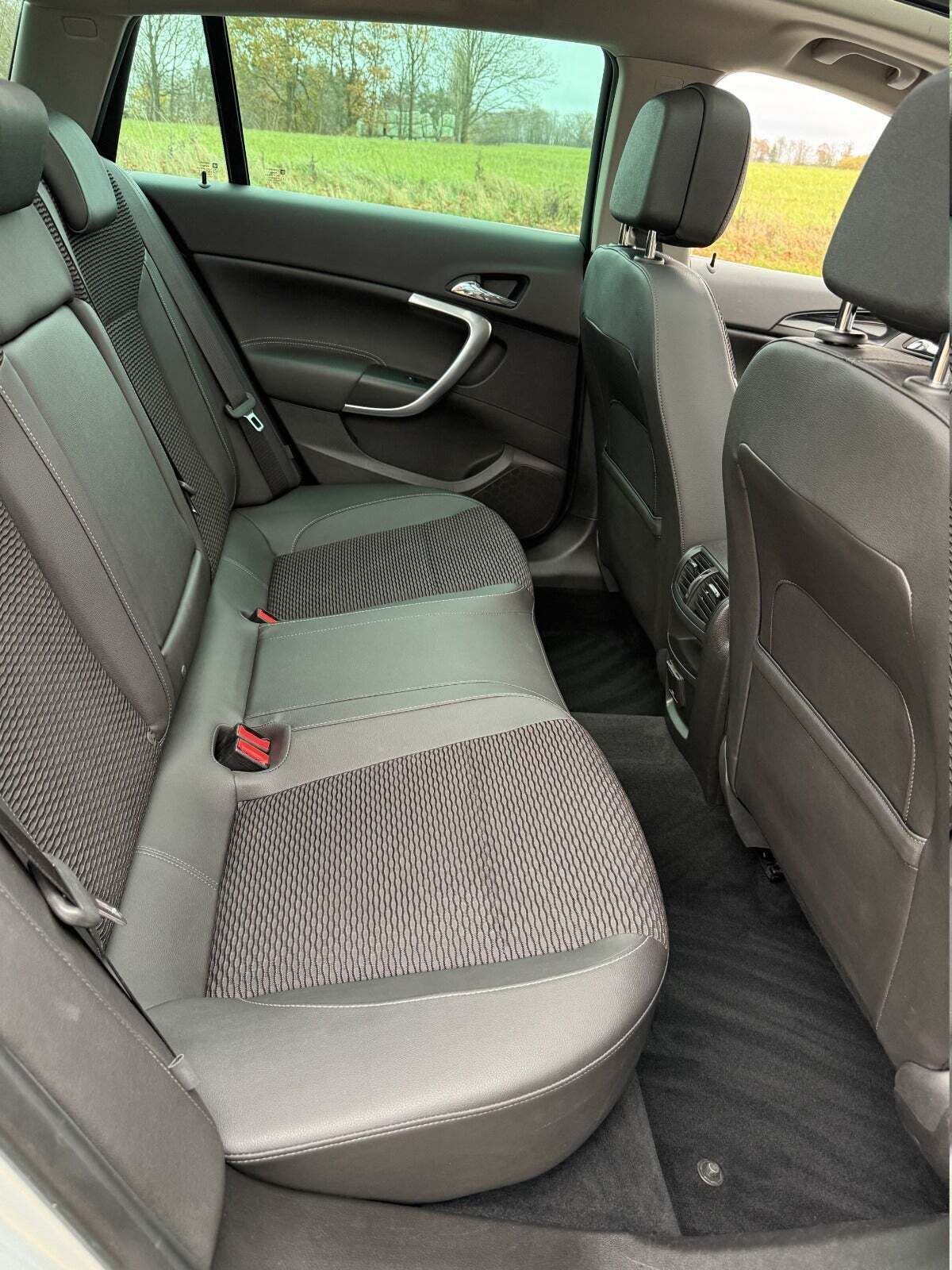 undefined Opel Insignia fra 2016