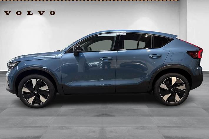 Blå Volvo EC40 fra 2025