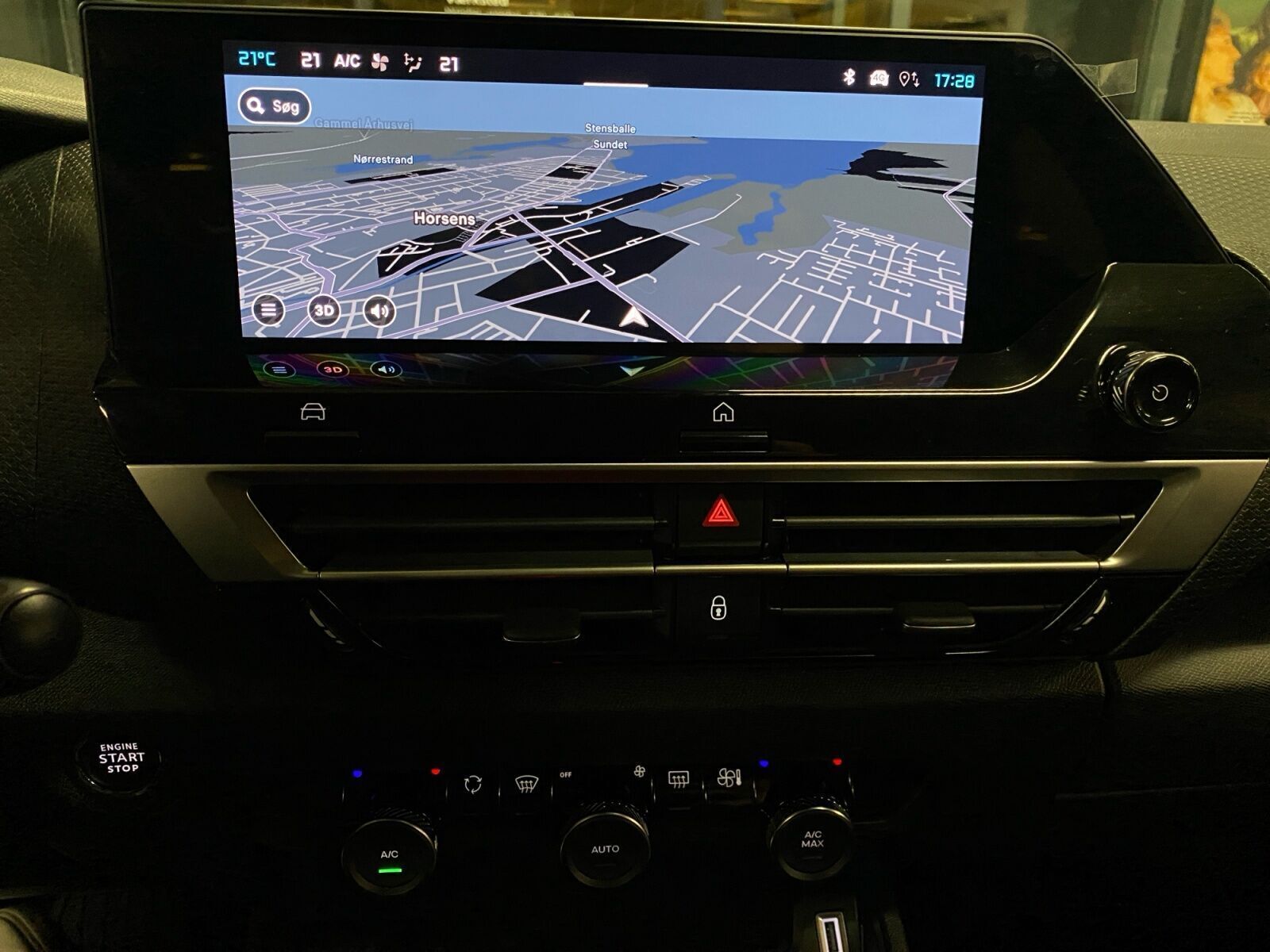 Grå Citroën ë-C4 X fra 2024