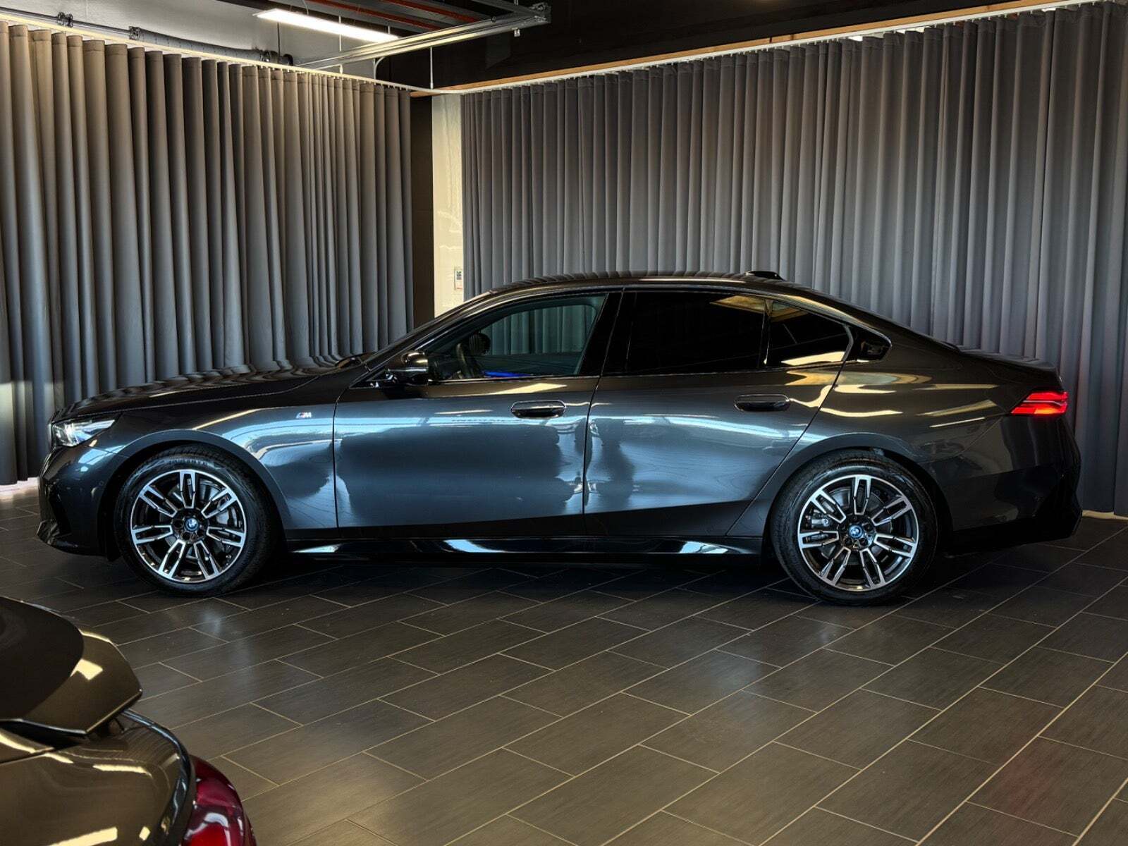 BMW i5 eDrive40 M-Sport