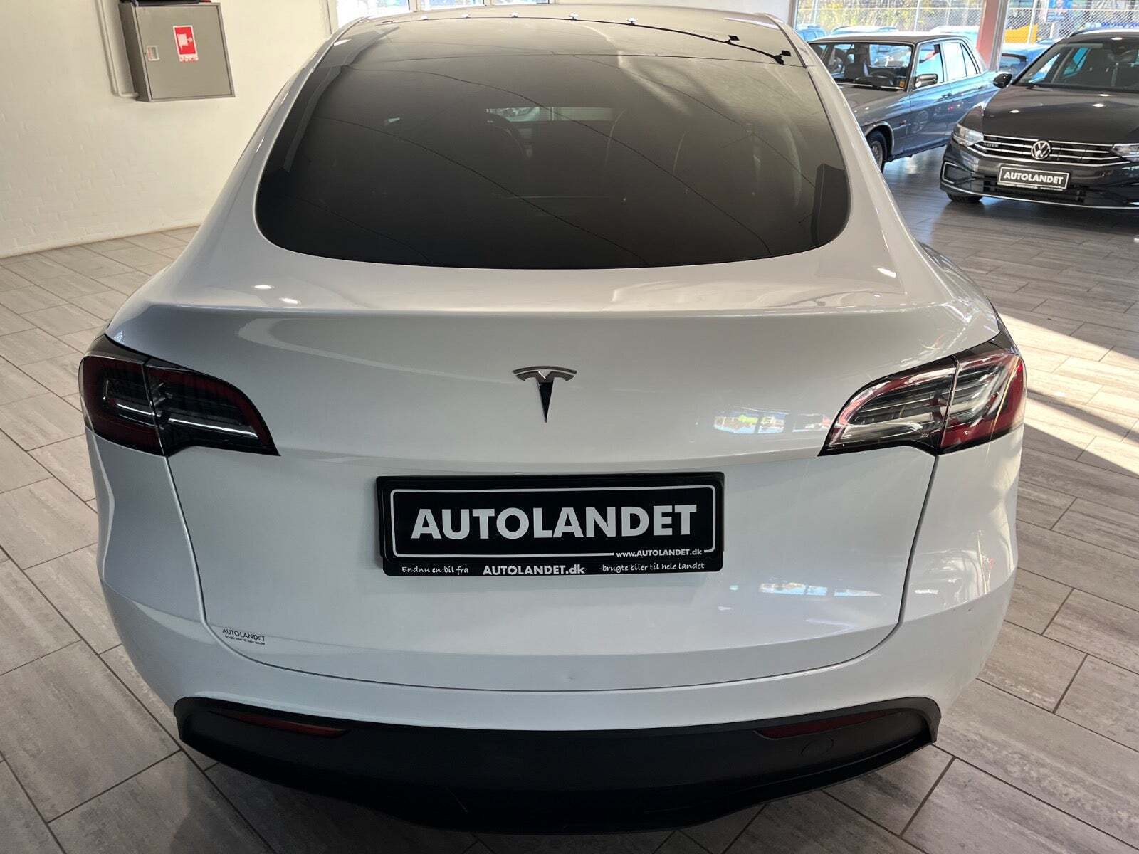 Tesla Model Y RWD