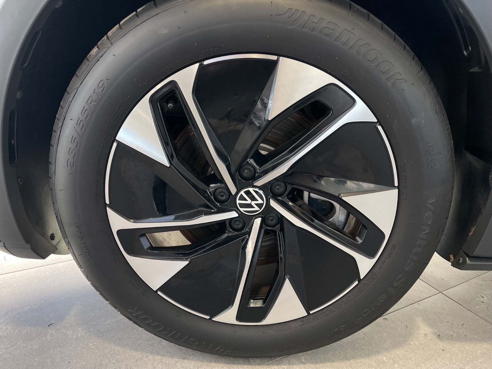 Sølv VW ID.4 fra 2024