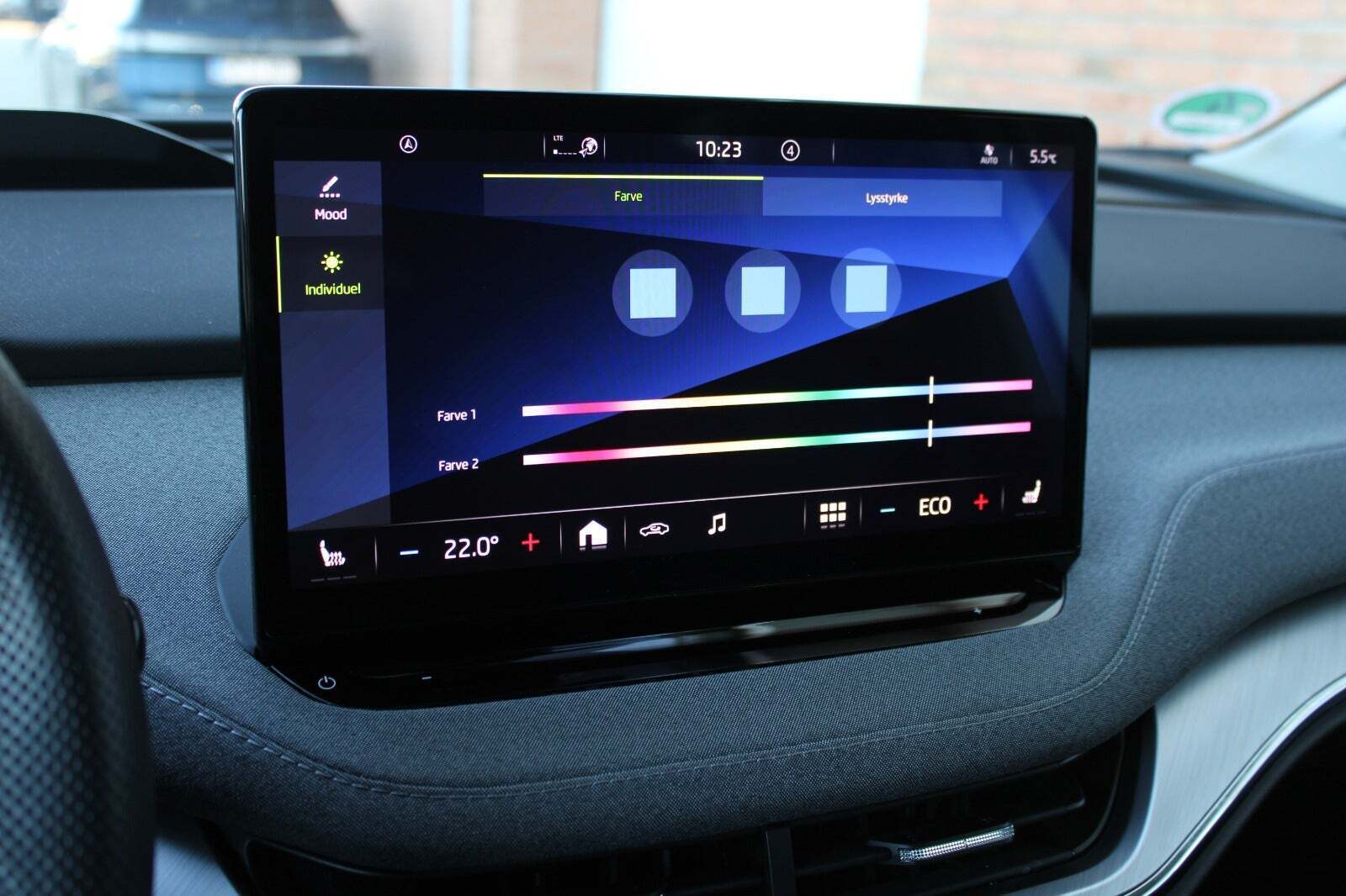 Sølv Skoda Enyaq fra 2022