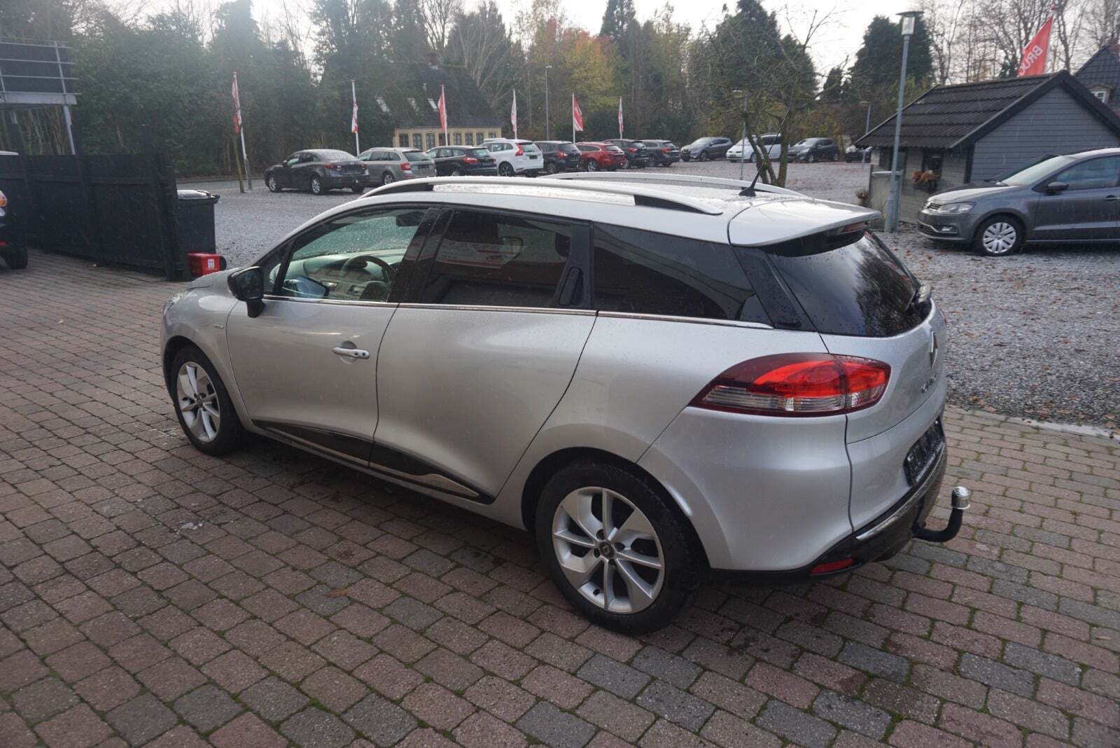 Sølv Renault Clio IV fra 2018