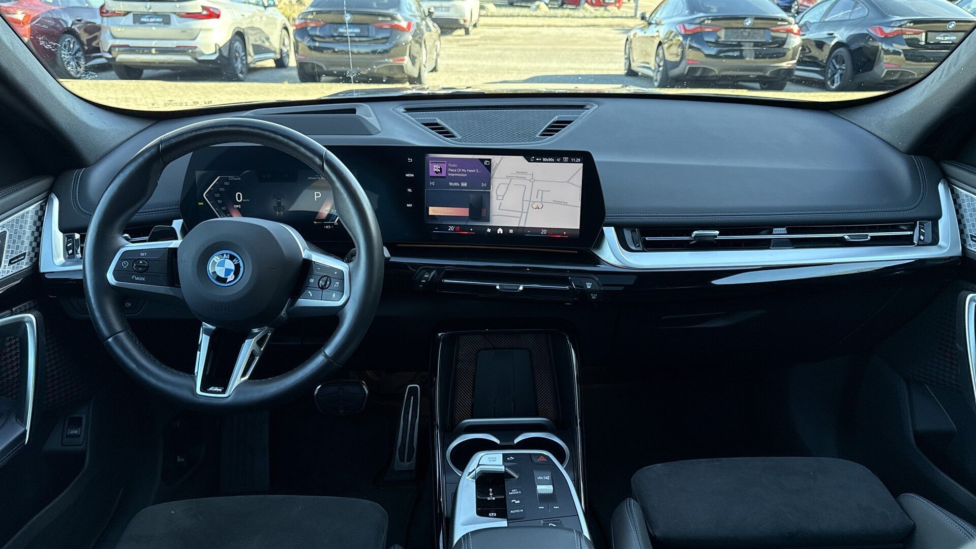 Sort BMW iX1 fra 2024