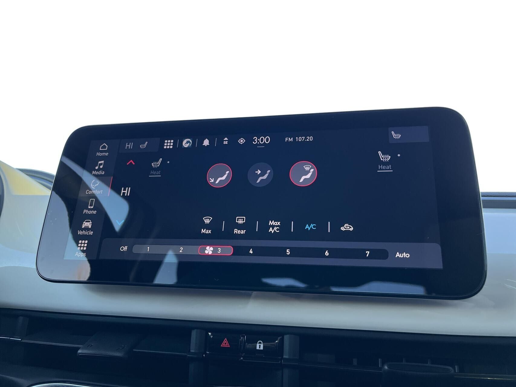 Hvid Fiat 500e fra 2024