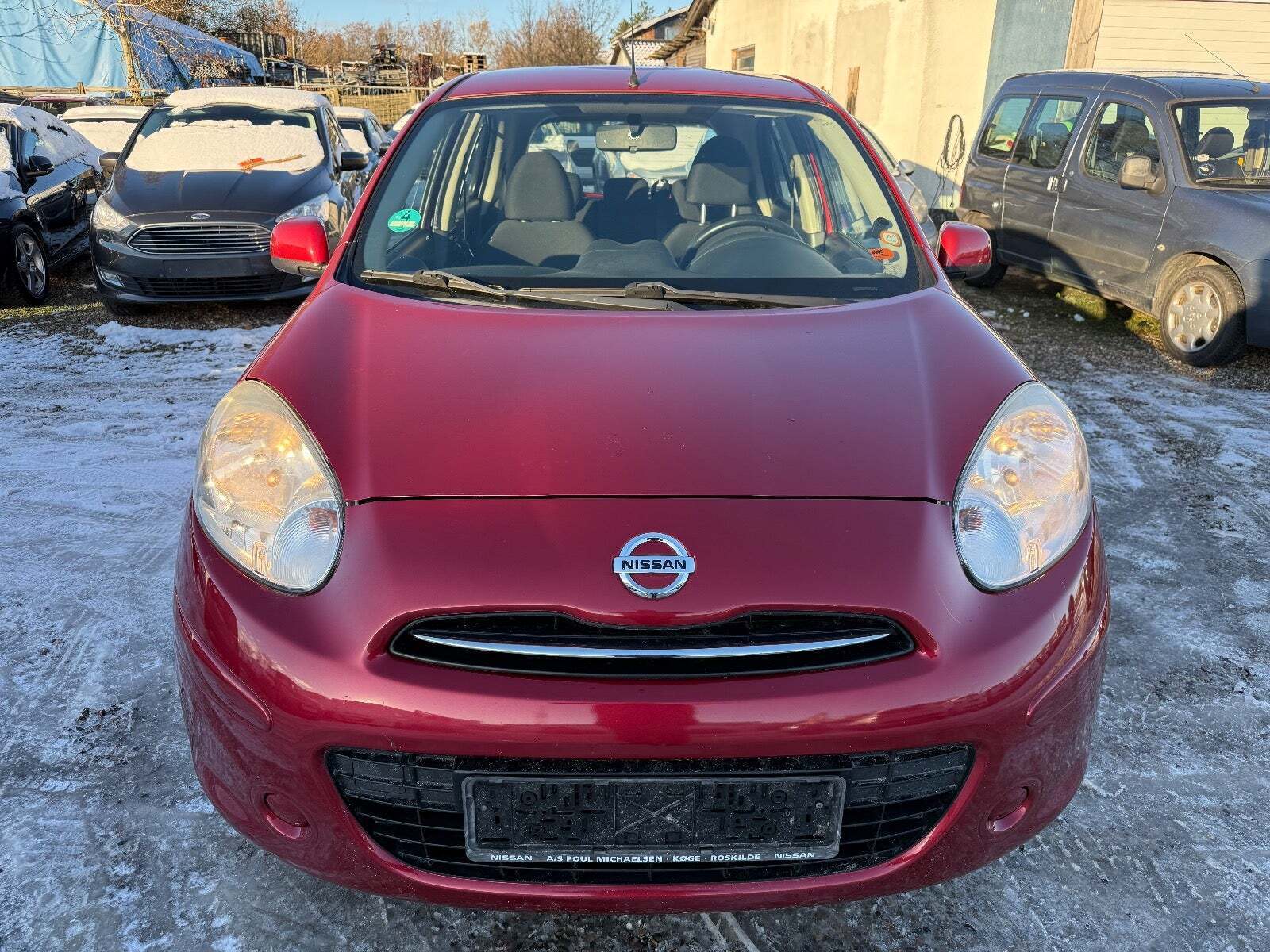 Rød Nissan Micra fra 2012