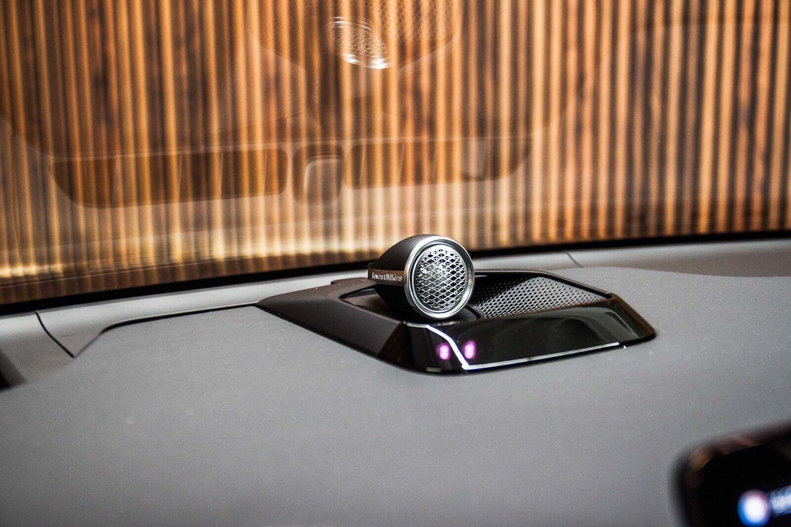 Grå Volvo EX90 fra 2025