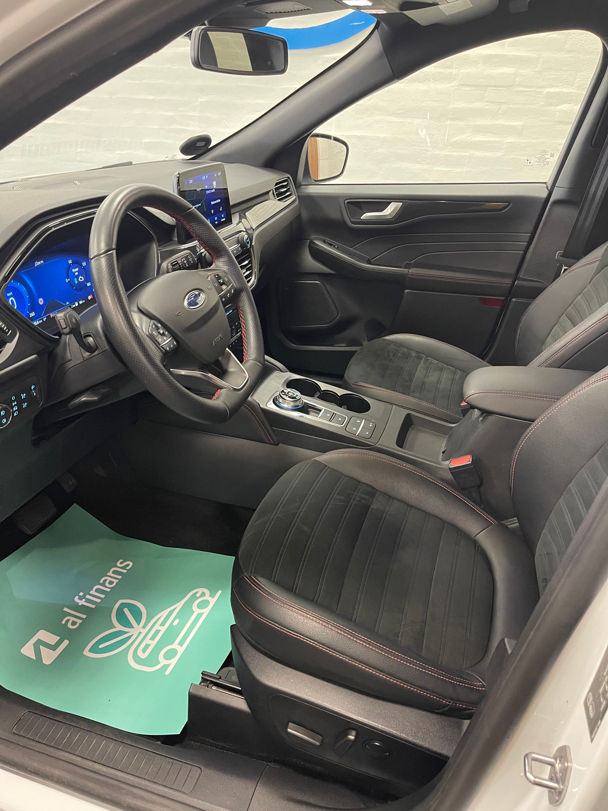 Ford Kuga 2,5 HEV ST-Line X CVT
