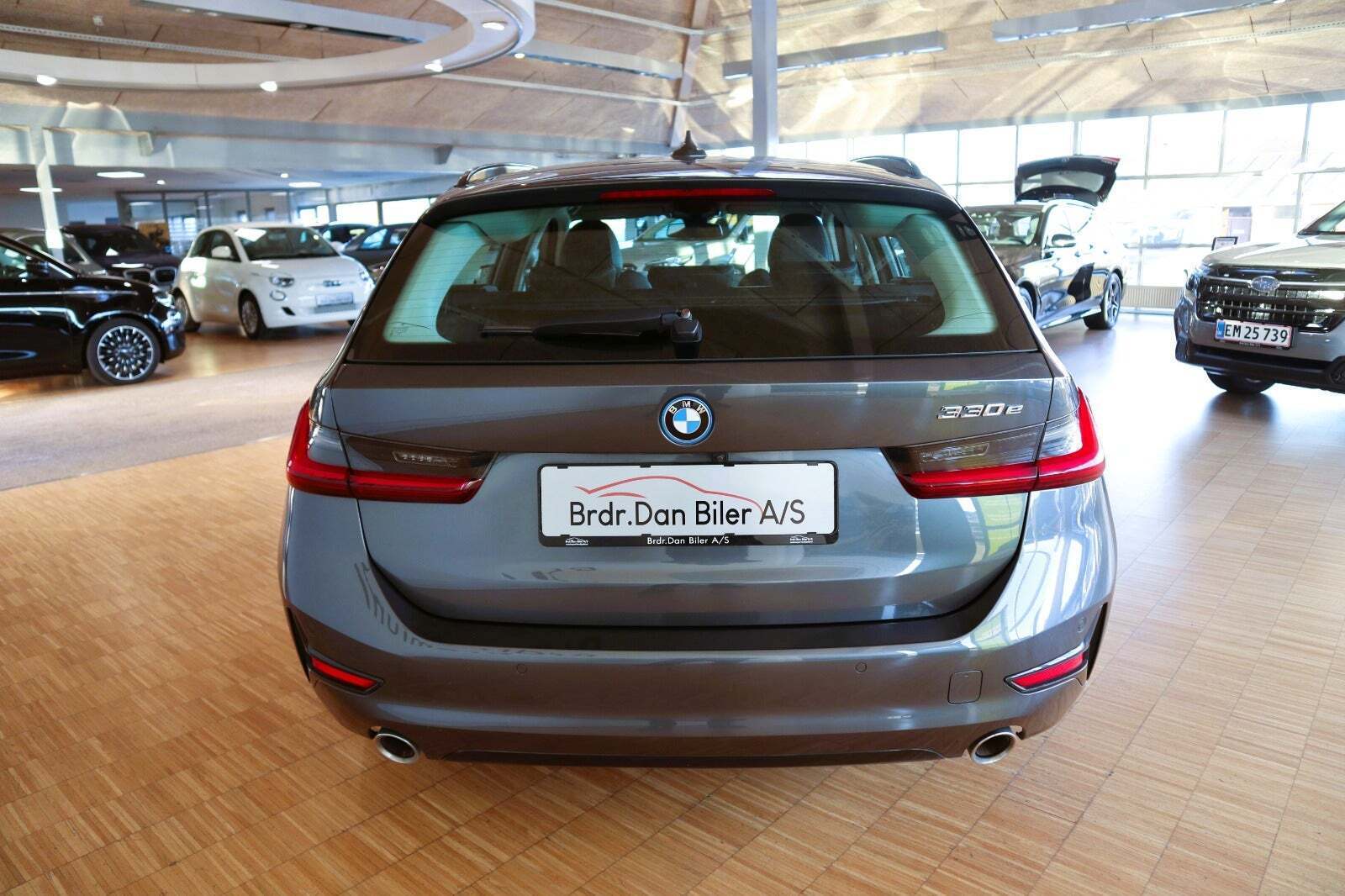BMW 330e Touring Steptronic, 292hk, 2022
