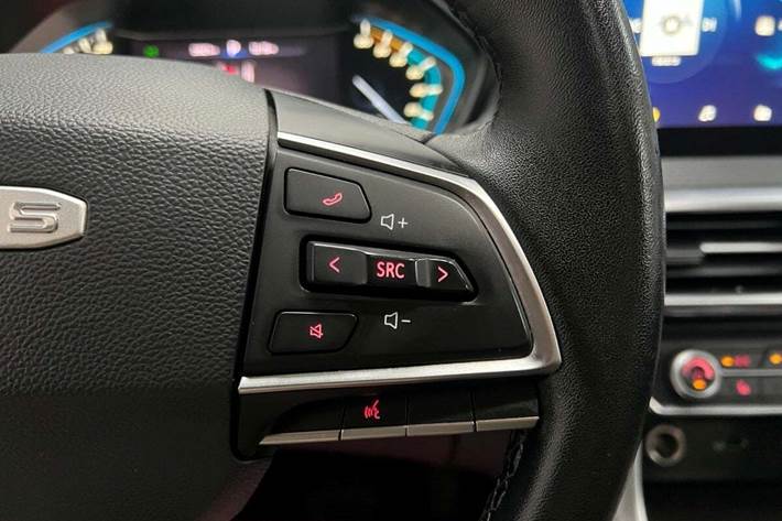 Grå Maxus Euniq5 fra 2022