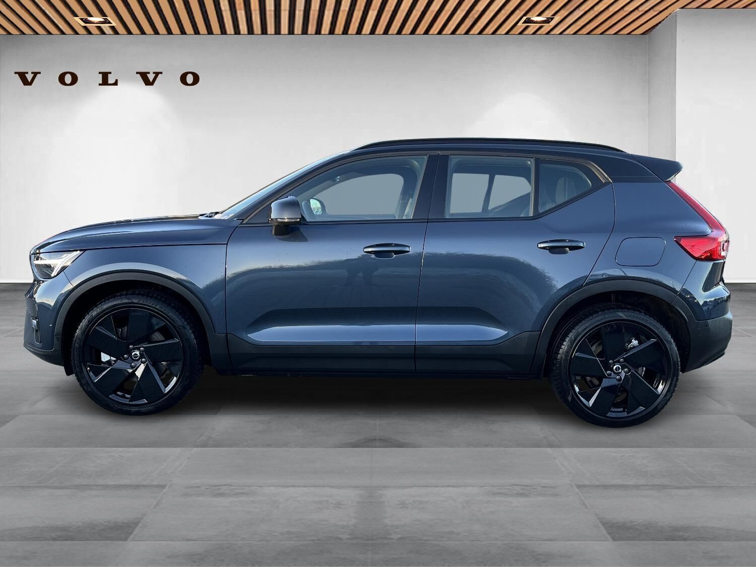 Blå Volvo EX40 fra 2026