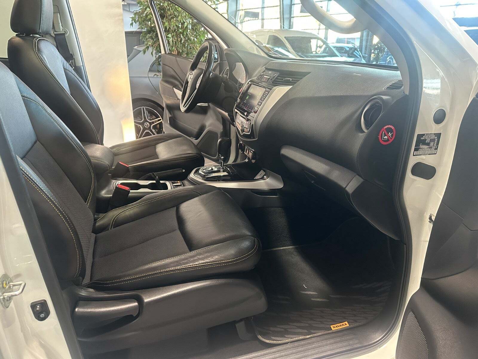 Nissan Navara 2,3 dCi 190 Db.Kab N-Guard aut.