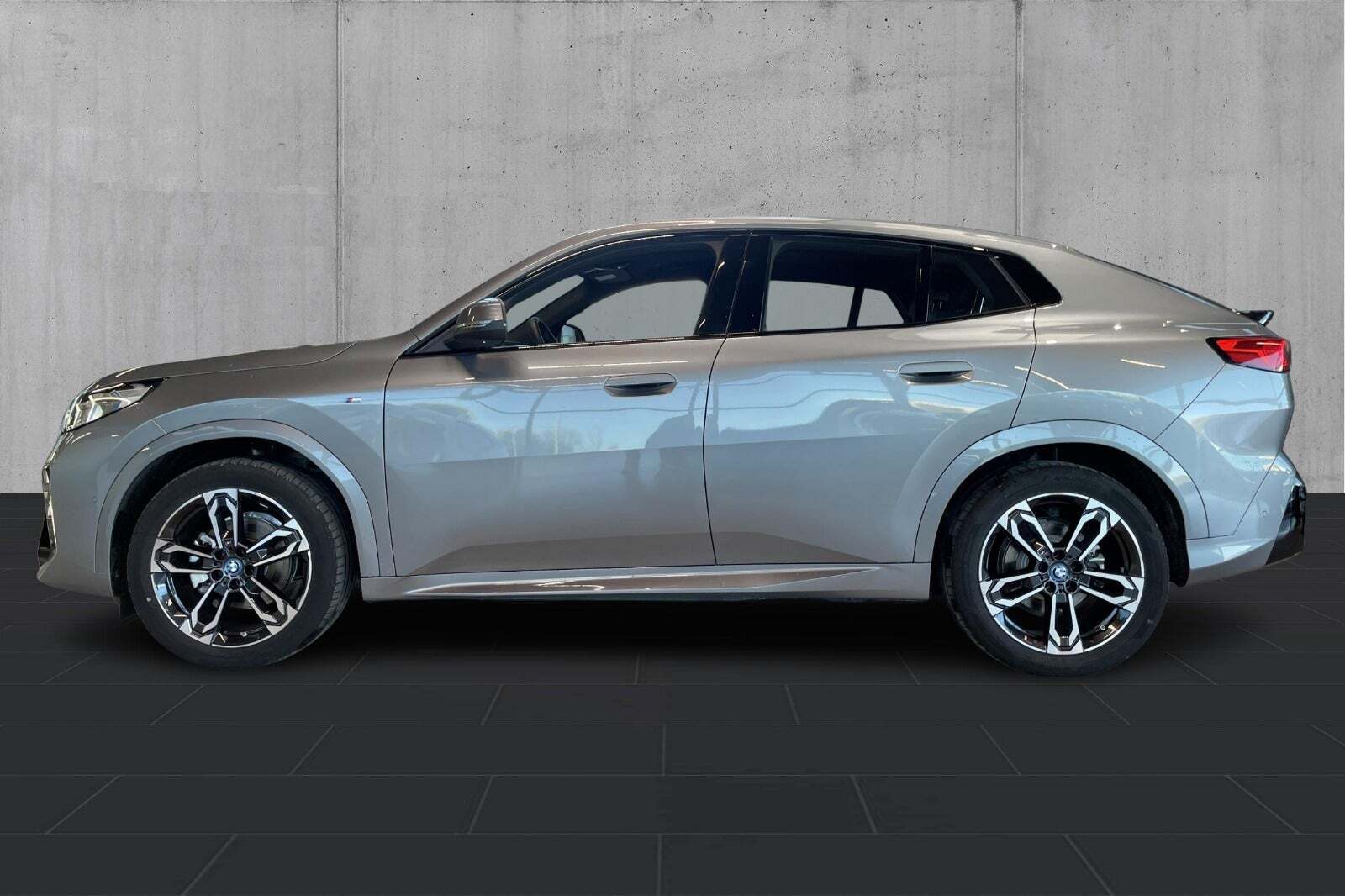 BMW iX2 eDrive20 M-Sport