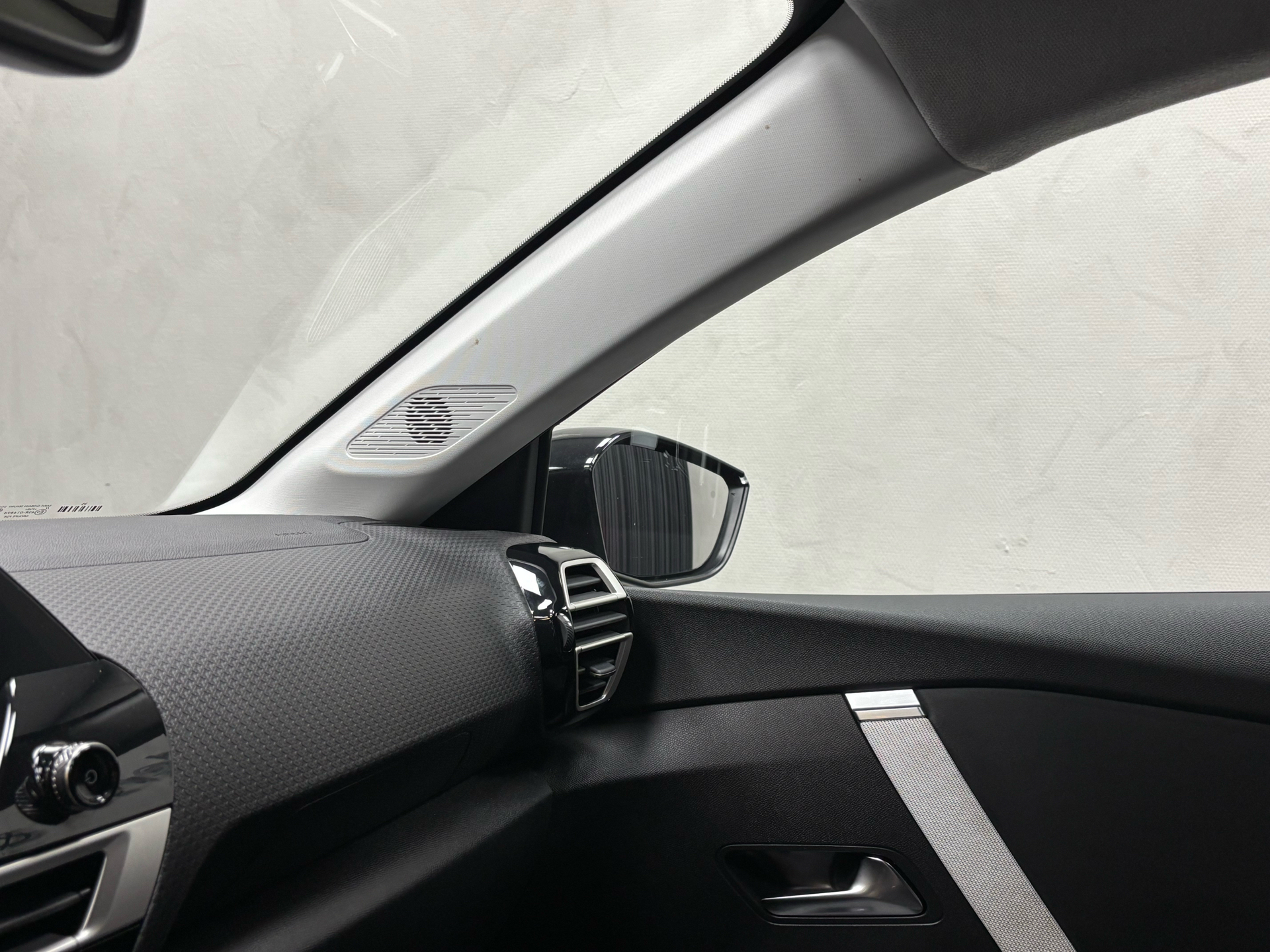 Sort Citroën ë-C4 fra 2025