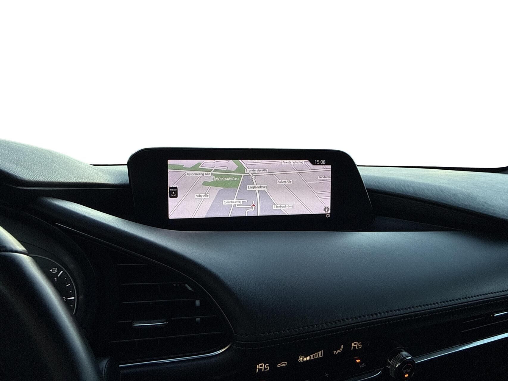 Hvid Mazda 3 fra 2020