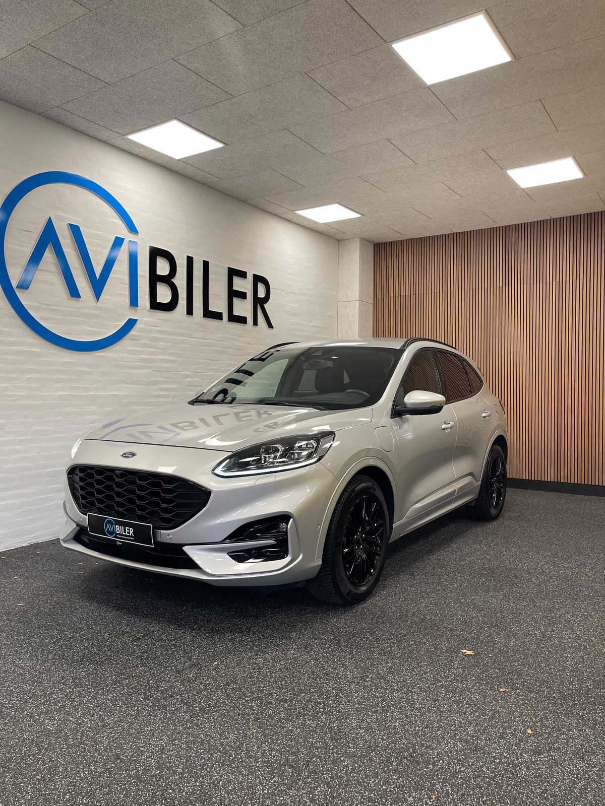 Ford Kuga 2,5 PHEV ST-Line X CVT