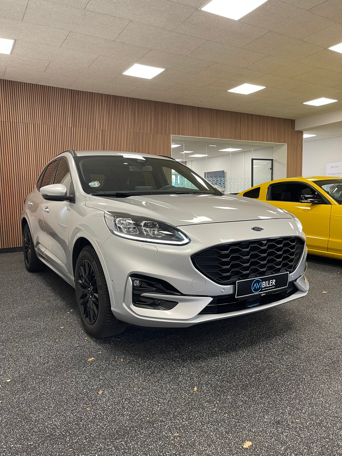 Ford Kuga 2,5 PHEV ST-Line X CVT