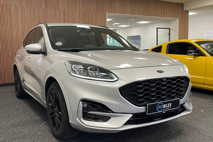 Sølv Ford Kuga fra 2020